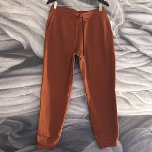 Lululemon Scuba High-Rise Jogger Size 10 NWT DBRH RUST